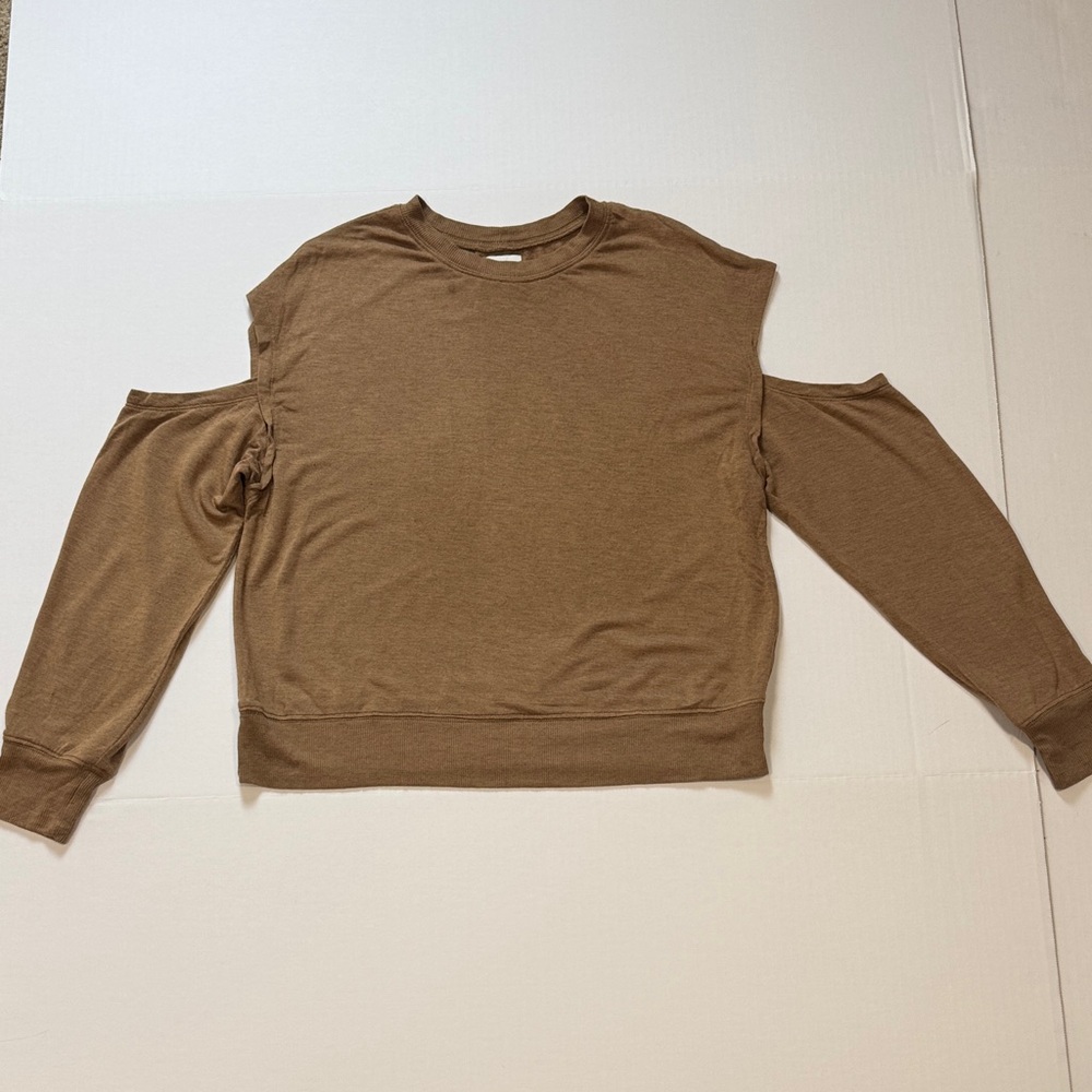 Women’s bare shoulder Sen shirt Brown. Very buttery soft